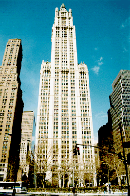 Woolworth Building, edifício de 242m de altura que já foi o mais alto do mundo até 1929.