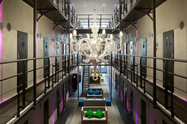 Galeria de presídio que virou um hotel luxuoso