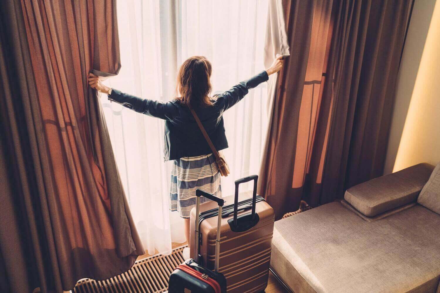 Turista em hotel