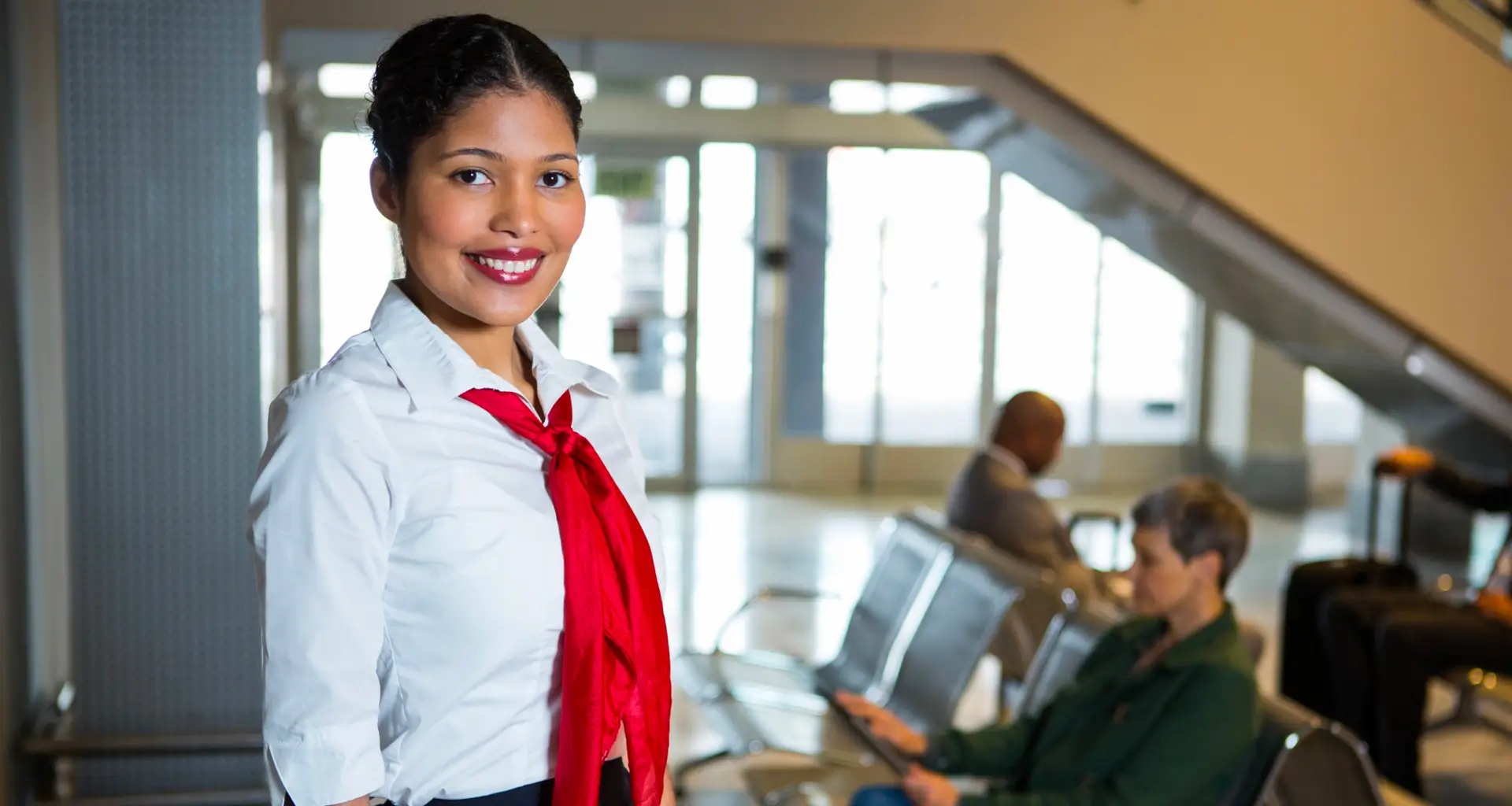 É permitido usar maquiagem no avião