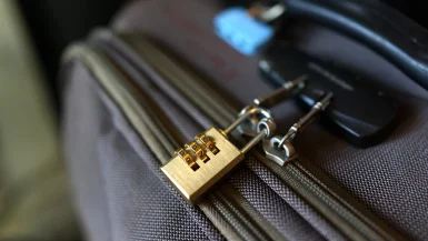 Como proteger a mala em viagens internacionais